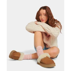 Chaussons UGG W Disquette Chestnut