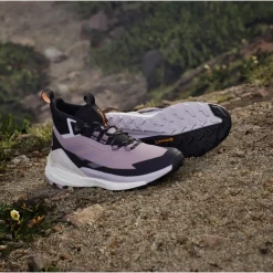 Chaussures de randonnée adidas Terrex Free Hiker 2 Gore-Tex W Preloved Fig Silver Dawn Aurora Black