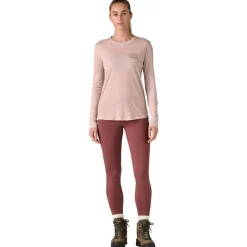 Tee-shirt de rando Patagonia W's Long-Sleeved Capilene Cool Merino Graphic Shirt Fitz Roy Strata Shroom Taupe